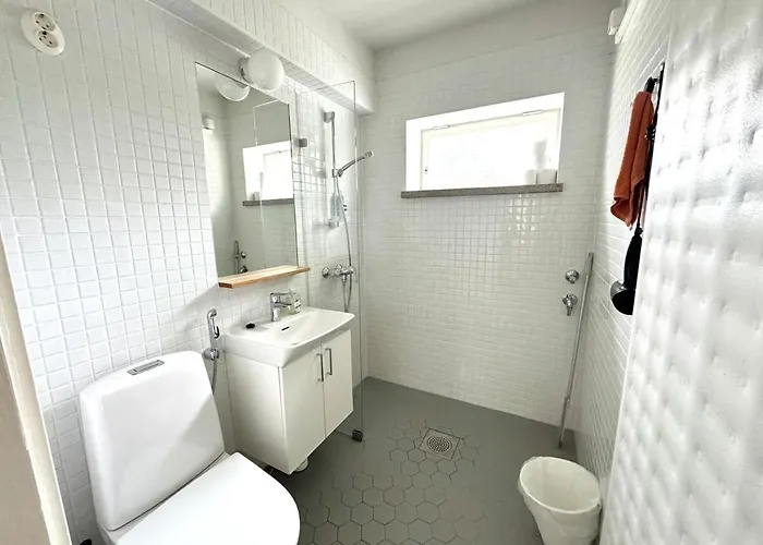 Апартаменты Rh 90 M2 And Free Parking Only 3 Min With A Car From The Airport Вантаа