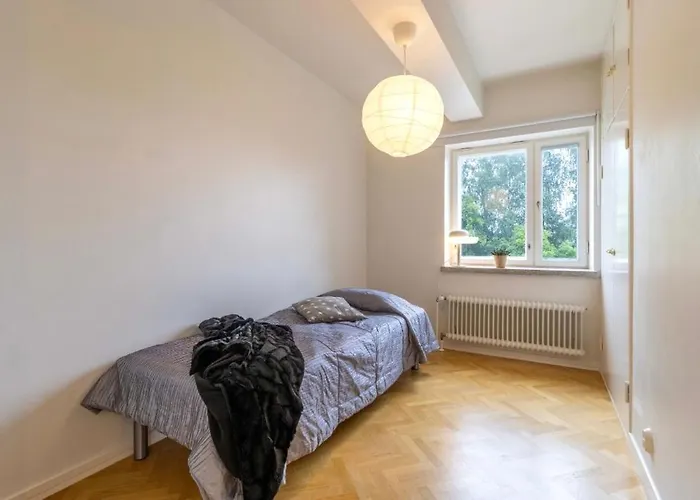 Rh 90 M2 And Free Parking Only 3 Min With A Car From The Airport Апартаменты